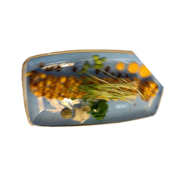 Aufnahmen des Sushi-Tellers aus neun Blickwinkeln